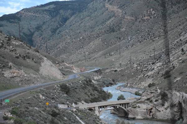 Crossing the Shoshoni.